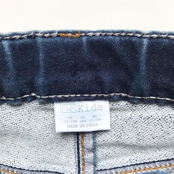 F&F stretchy denim Bermuda shorts EUC 18 months - Picture 3 of 4